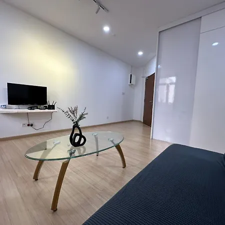 Netflix Studio Seaview 118Island Plaza Tanjung Tokong Exterior photo